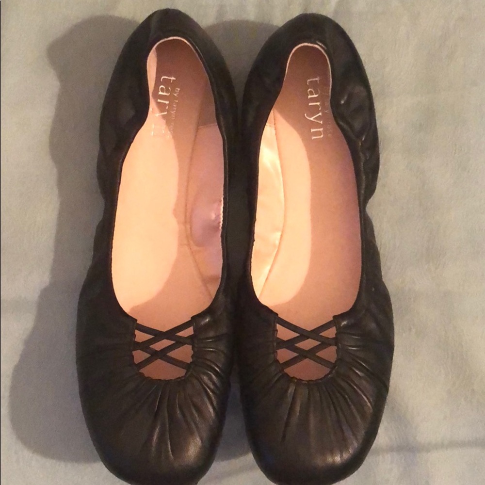 Taryn Rose Flats size 11